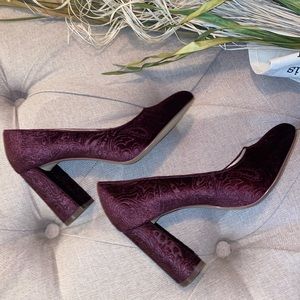 New, NINE WEST Plum heels, 7 1/5 M